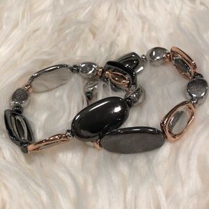 Bracelets Set of 2 Tricolor stretch bracelets